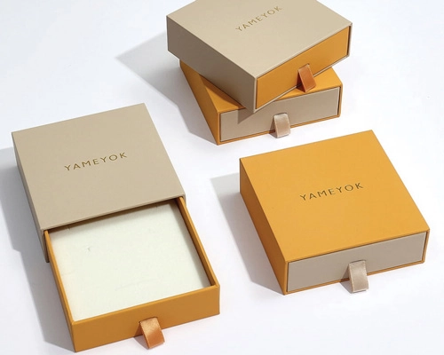 Custom sliding drawer gift box